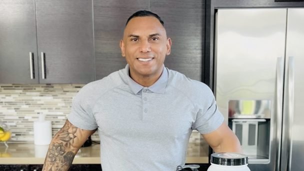 Facetune_28-08-2023-14-00-42